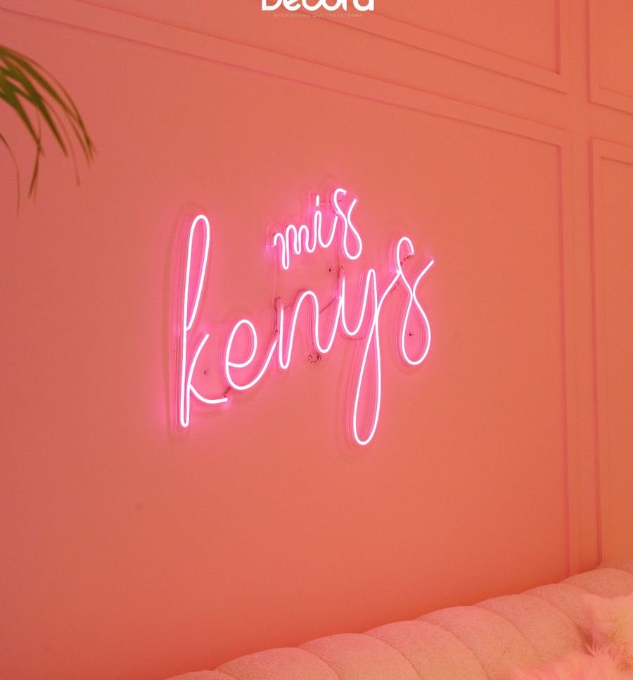 Reel de Decora en Instagram